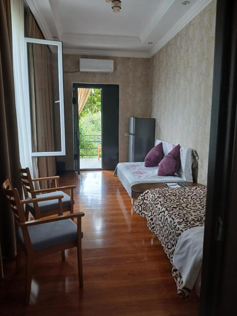 Guest House Nano Martvili Exterior foto
